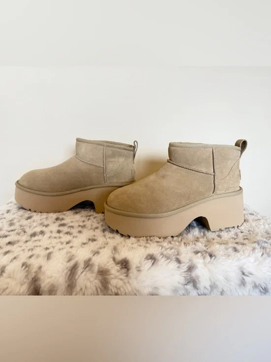 UGG Classic Ultra Mini New Heights
Platform Boot - Picture 3 of 11